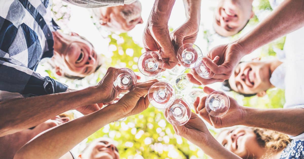 חגיגה מהחלומות: כך תארגנו מסיבת גינה בלתי נשכחת!